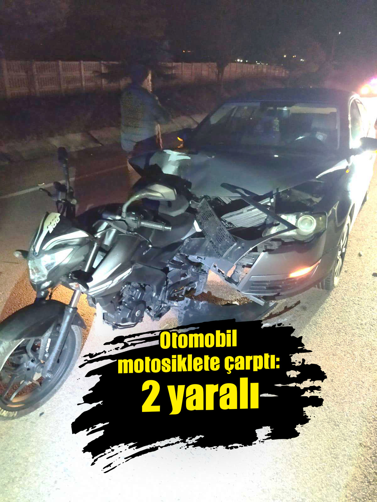 Otomobil motosiklete çarptı: 2 yaralı