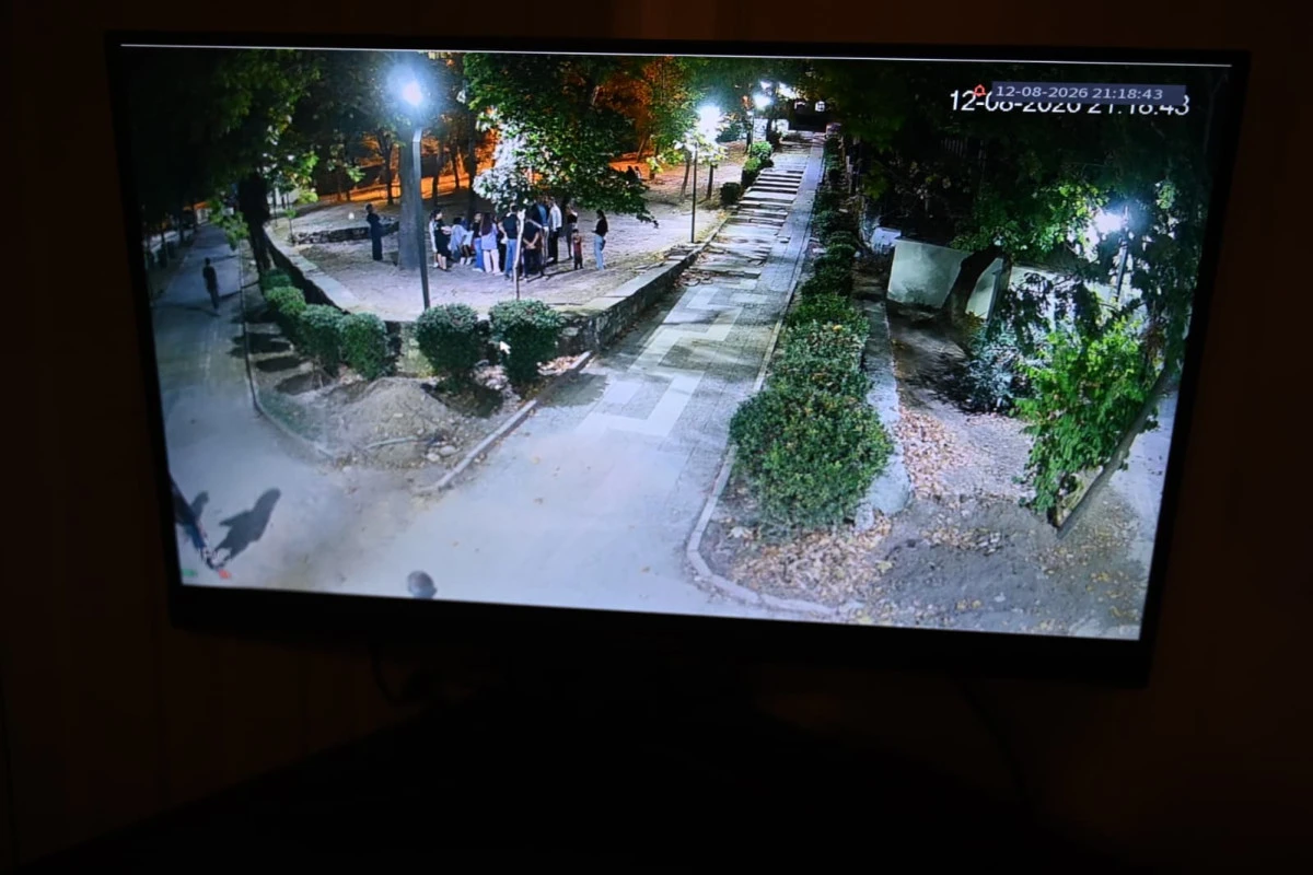 PARKLARA G&Uuml;VENLİK KAMERASI KURULUYOR