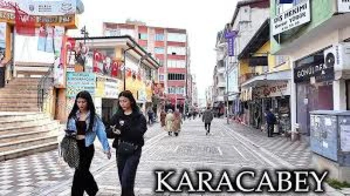 Karacabey sokaklarını geziyorum